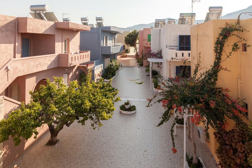 Kokkini Hani Evina Rooms & Suites מראה חיצוני תמונה