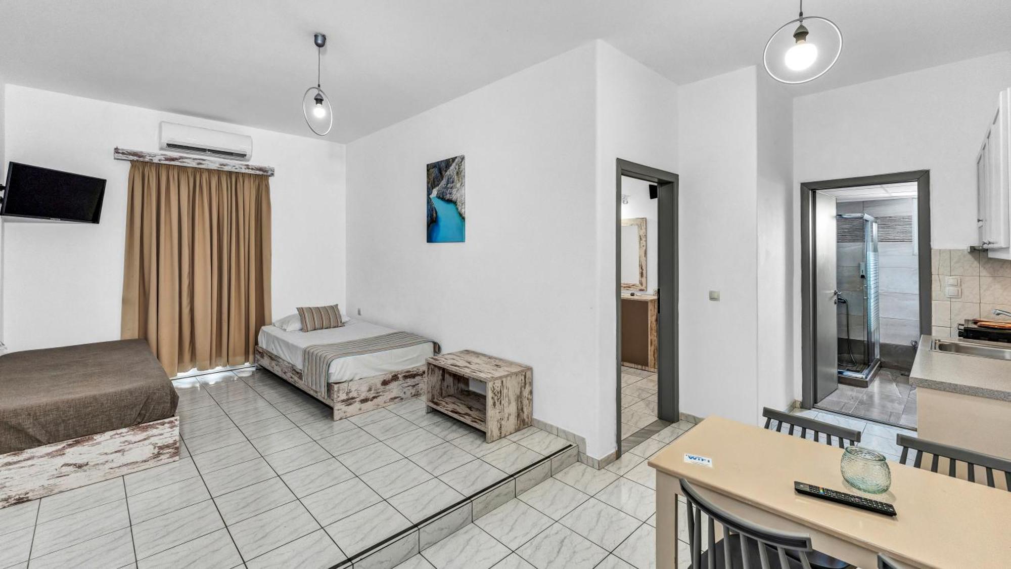 Kokkini Hani Evina Rooms & Suites מראה חיצוני תמונה
