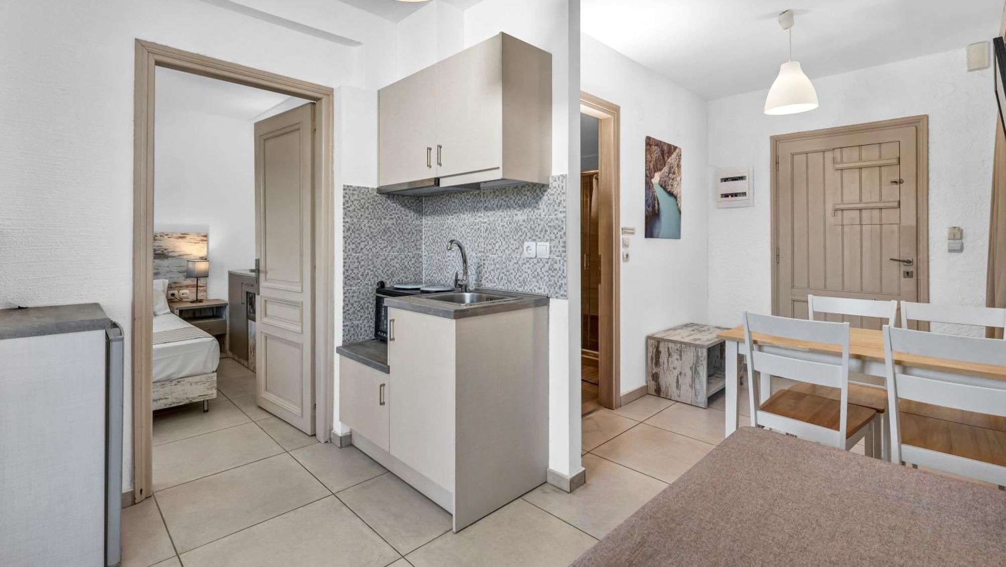 Kokkini Hani Evina Rooms & Suites מראה חיצוני תמונה